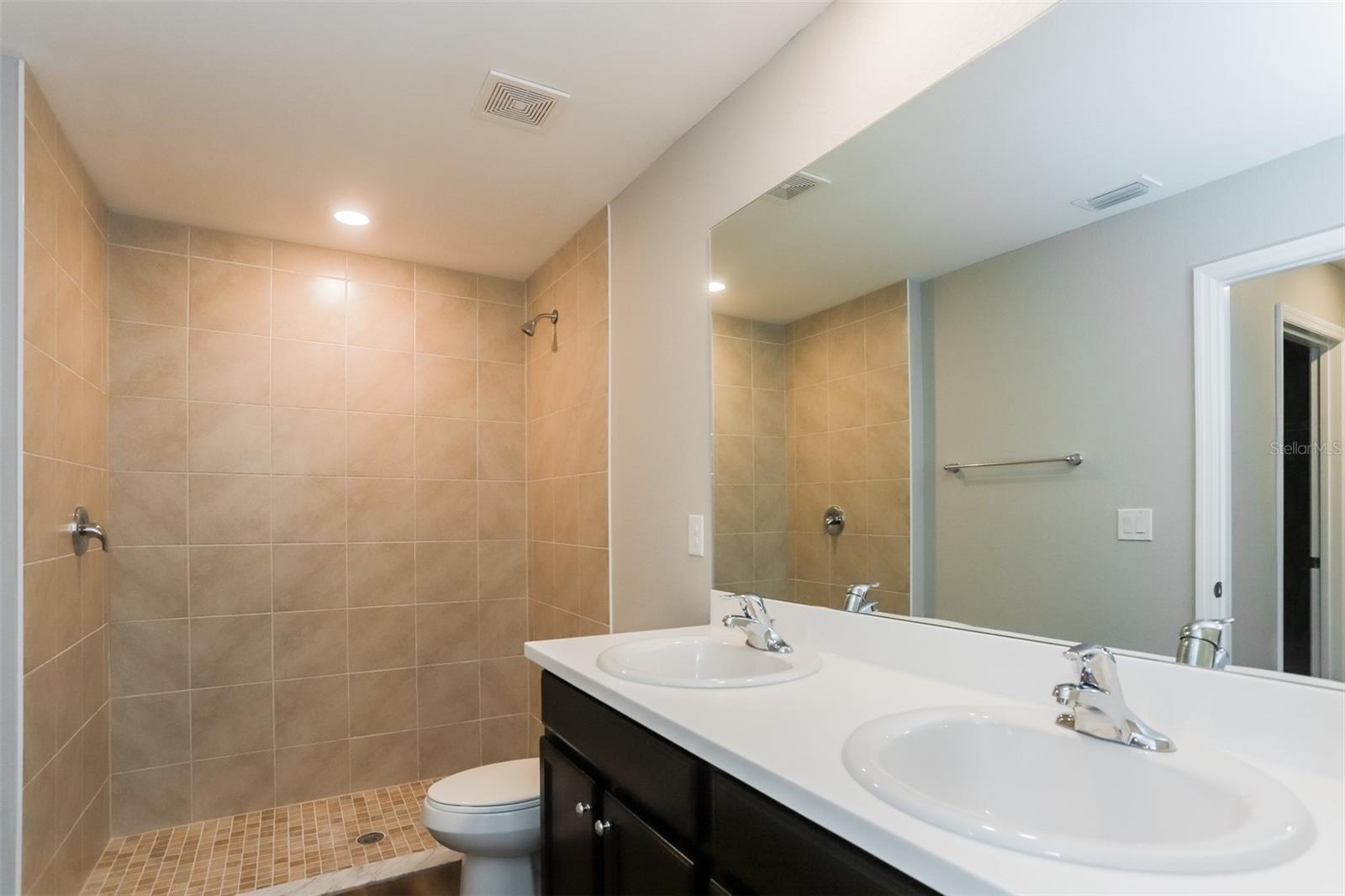 Photo 6 of 4645 E FORLANO CIR
