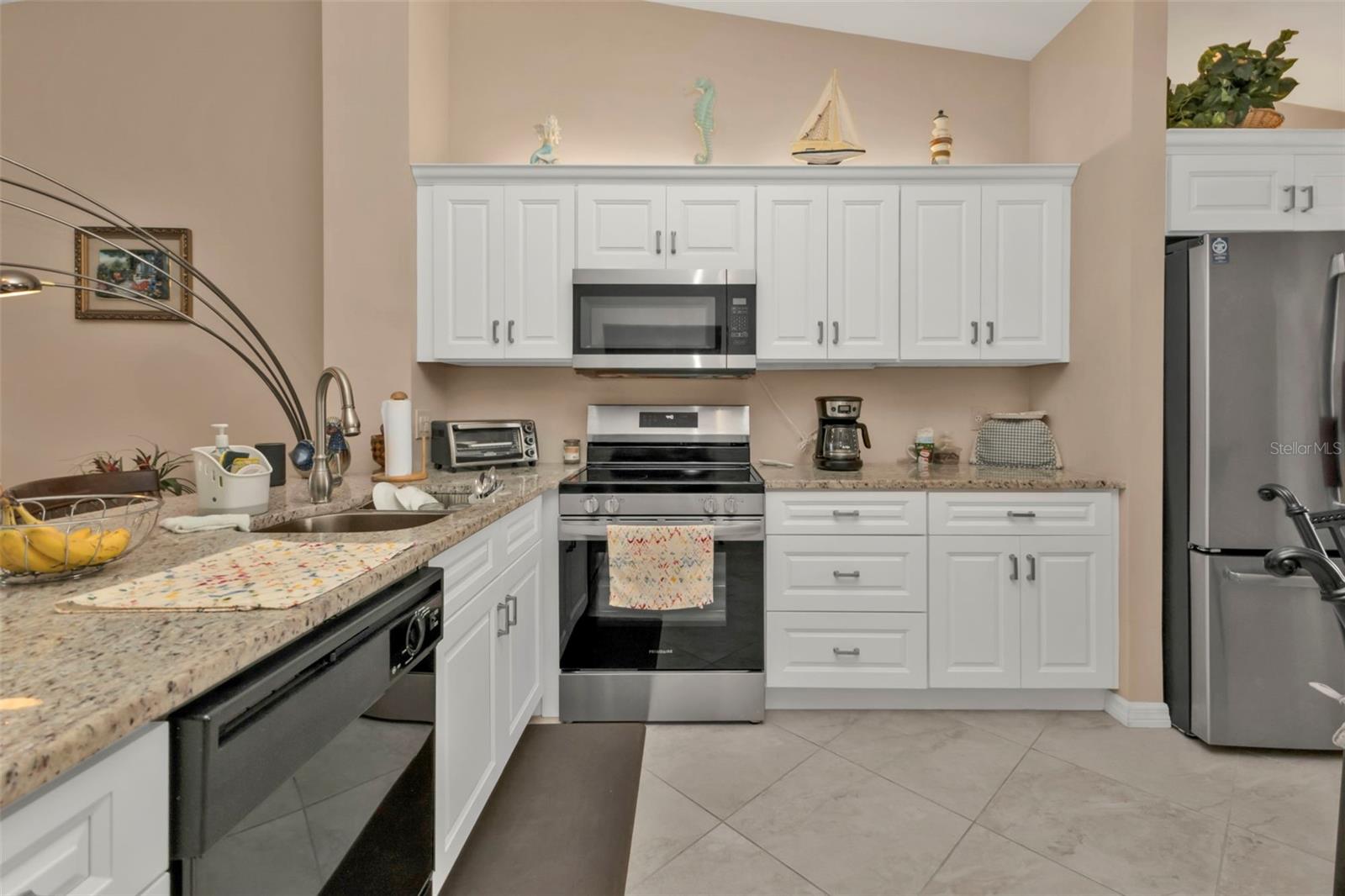 Photo 7 of 12144 SW EGRET CIR #407