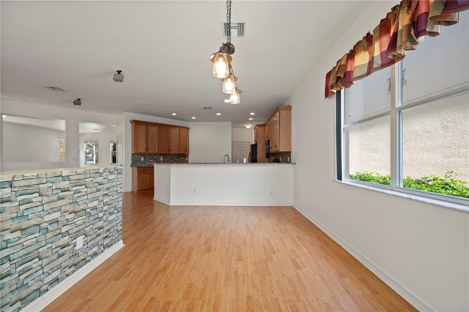 Photo 5 of 10044 WINDING RIVER RD