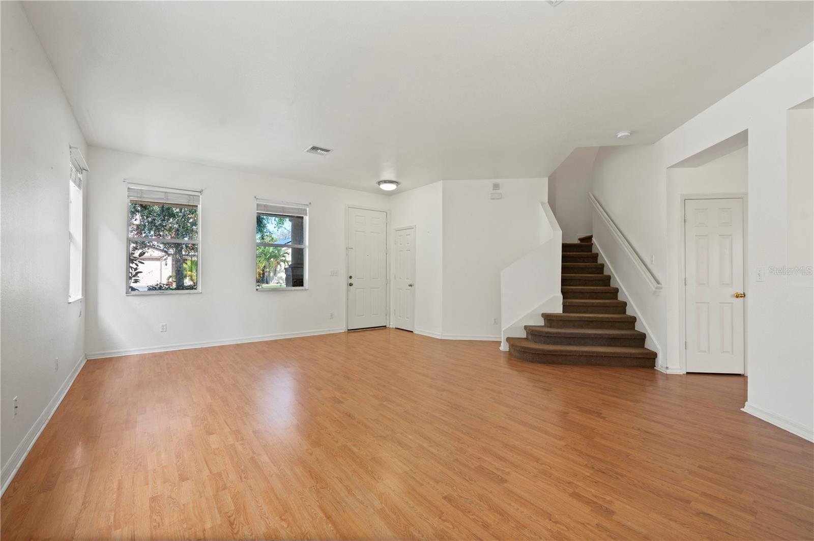 Photo 3 of 10044 WINDING RIVER RD