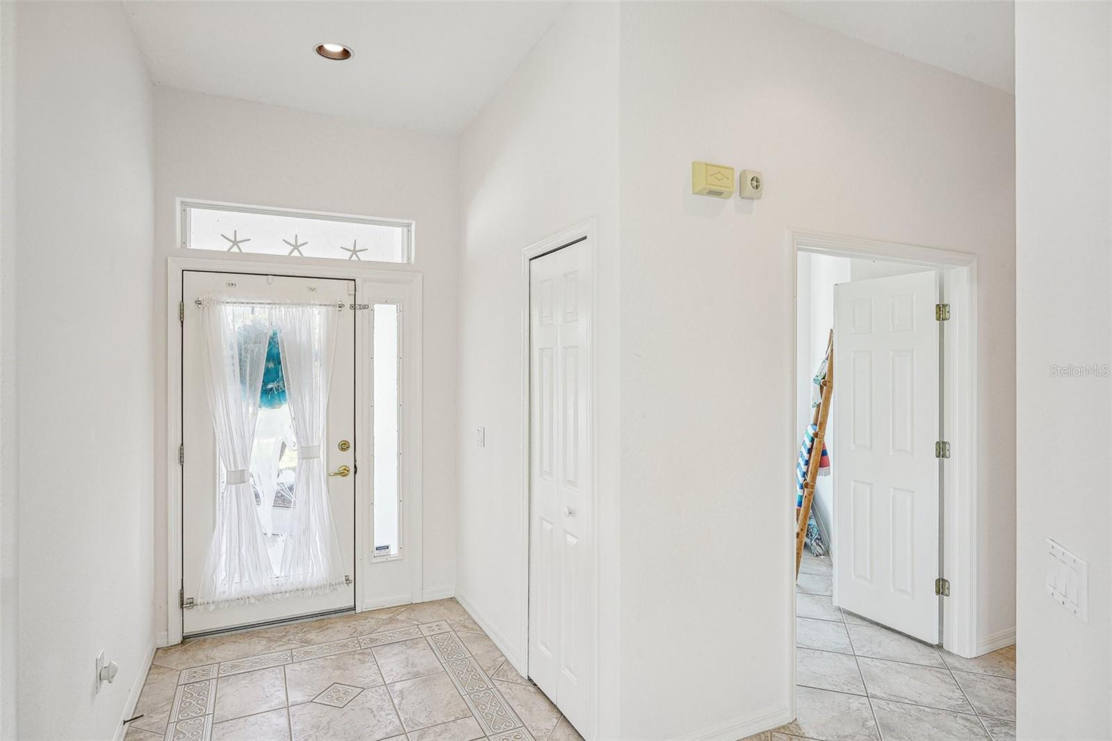 Photo 5 of 10191 ARROWHEAD DR