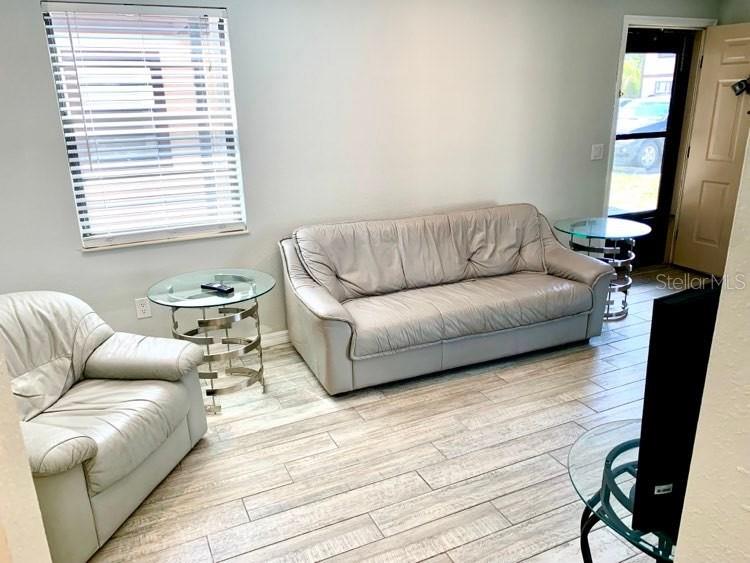 Photo 6 of 4022 BEAVER LN #800A