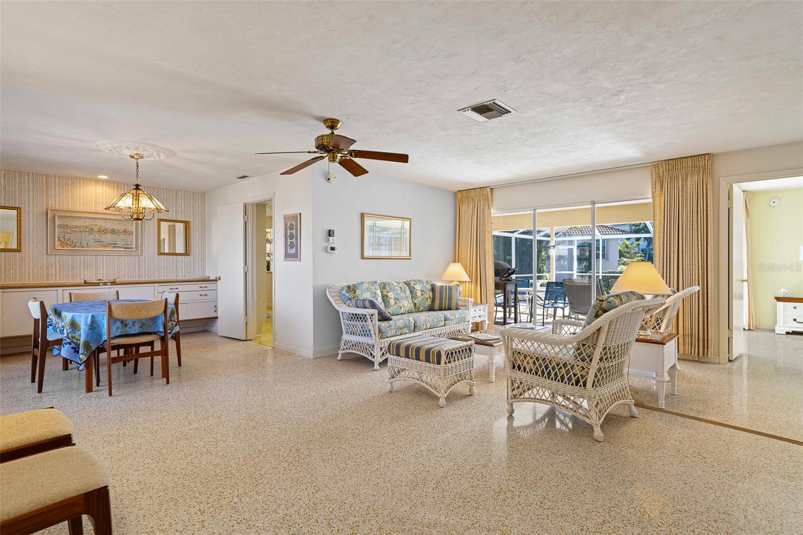 Photo 3 of 2501 RIO LARGO CT