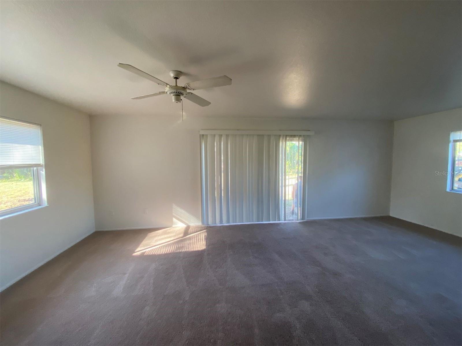 Photo 5 of 7503 MAYLAND ST