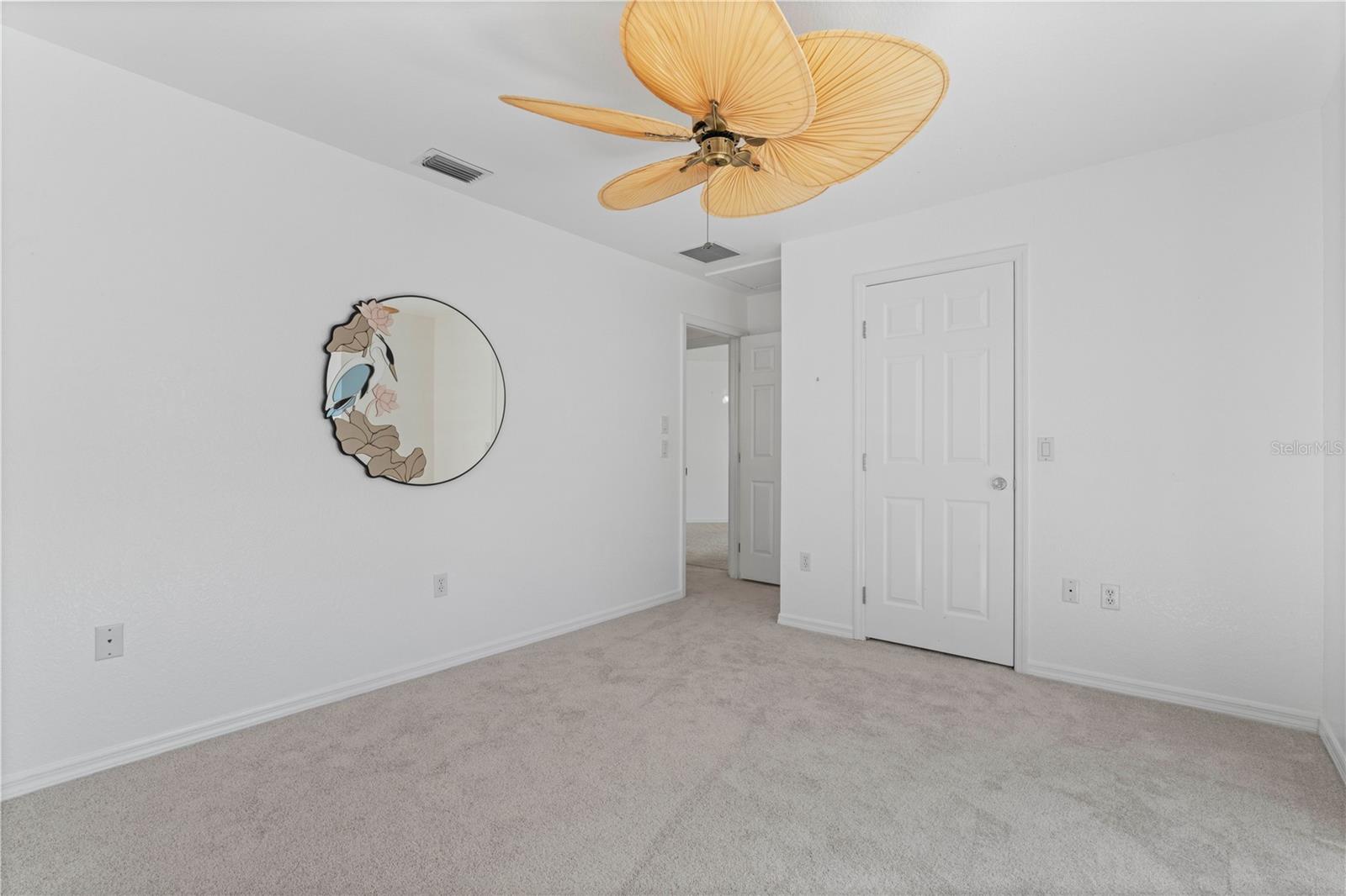 Photo of 25380 VANTAGE LN