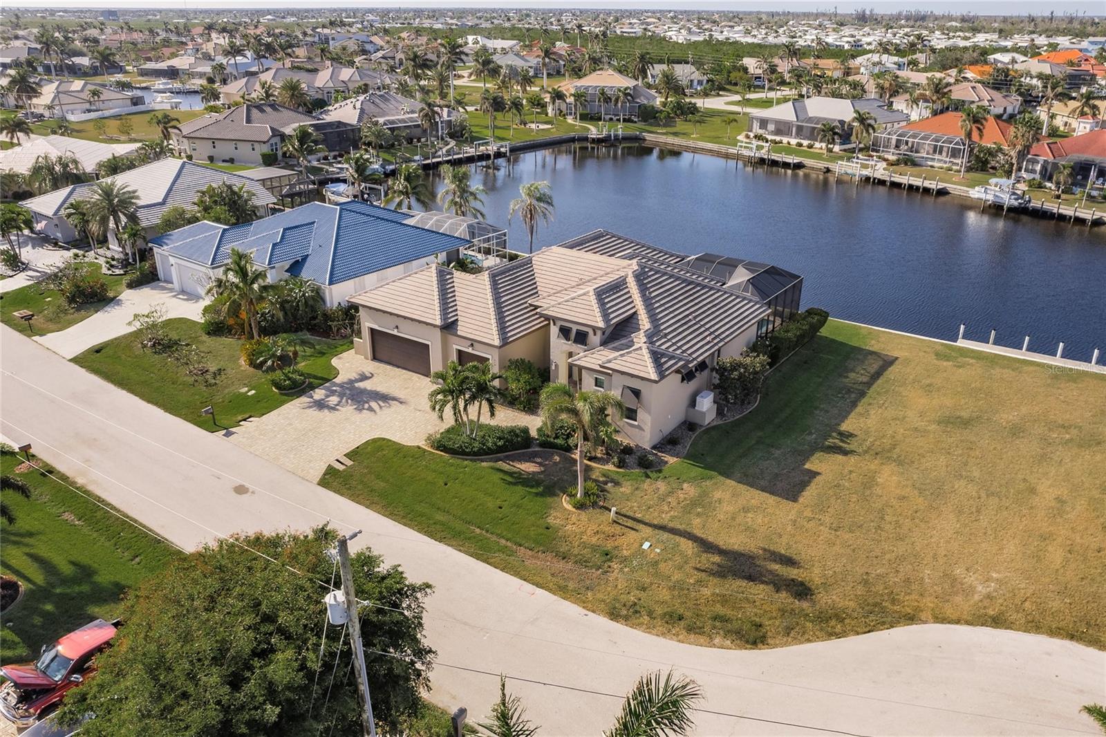 Photo of 418 LA SILA CT
