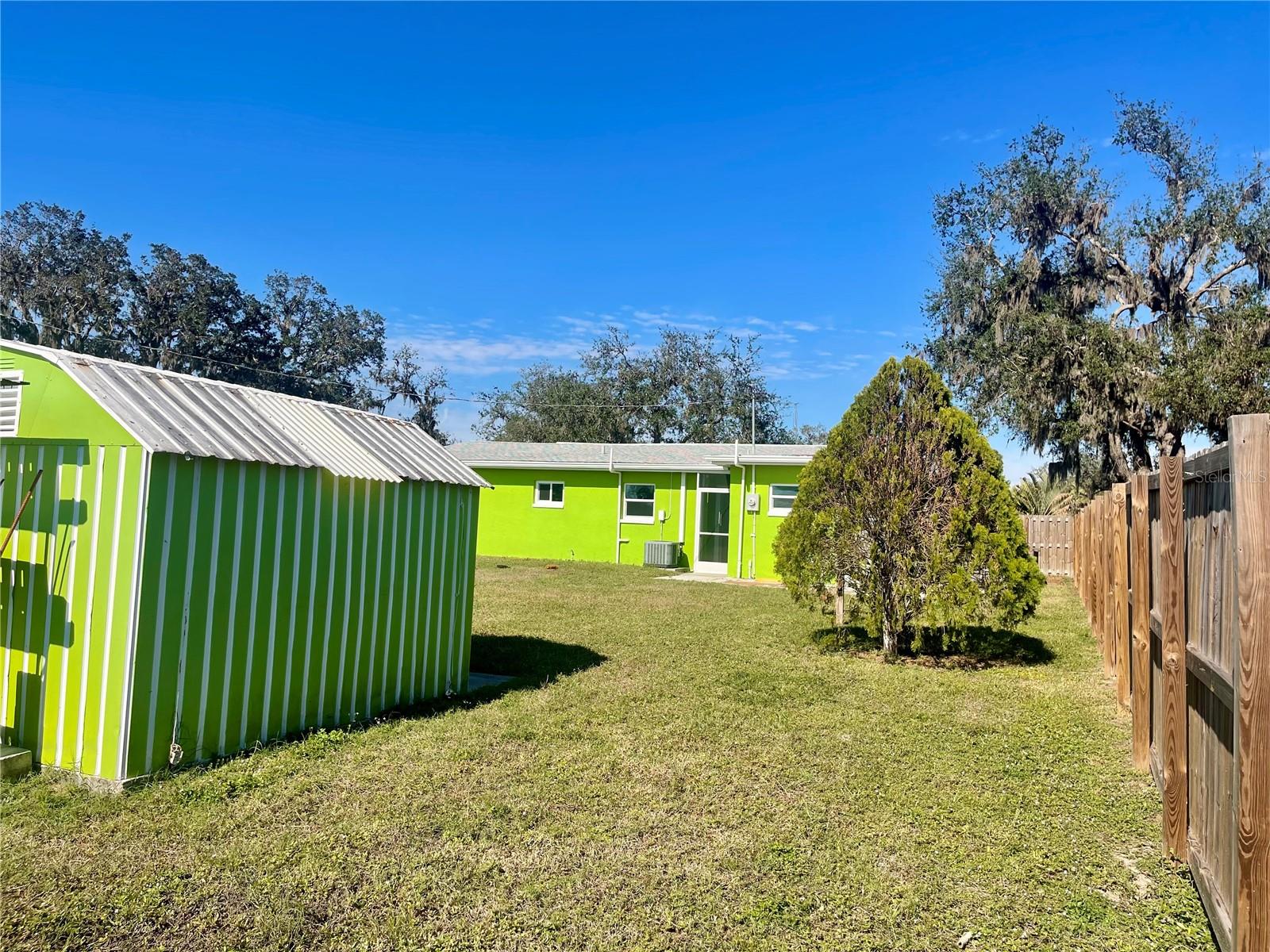 Photo 6 of 30431 HOLLY RD