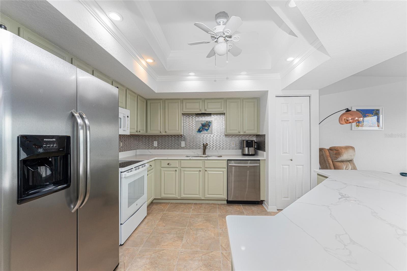 Photo 7 of 101 N MARION CT #133