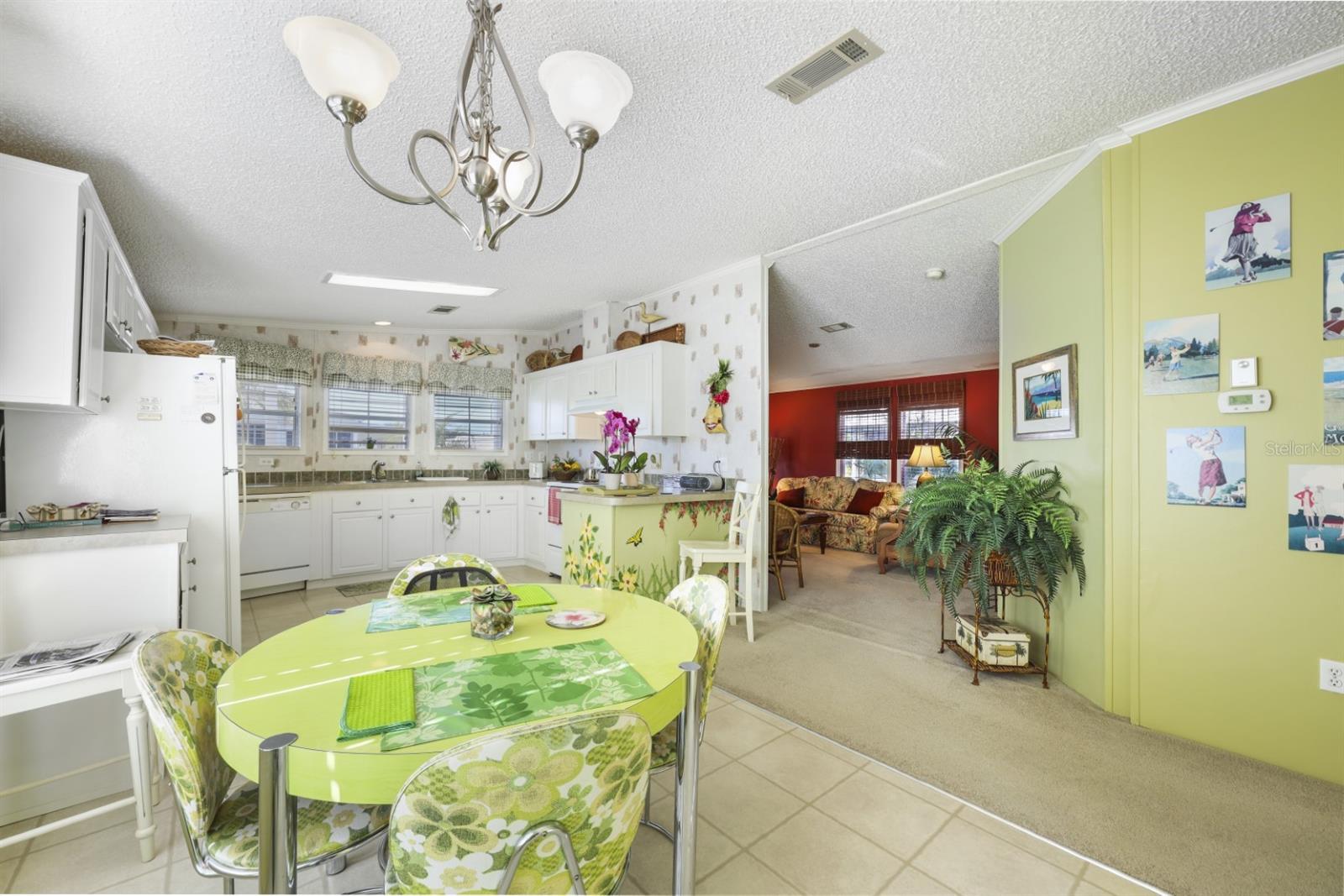 Photo 5 of 2100 KINGS HWY #100