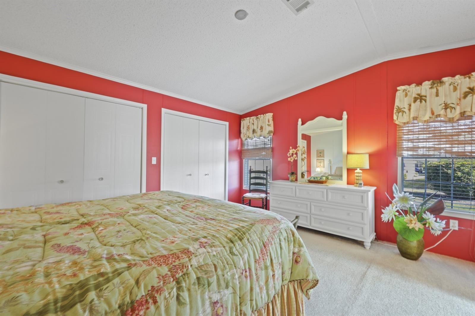 Photo 6 of 2100 KINGS HWY #100