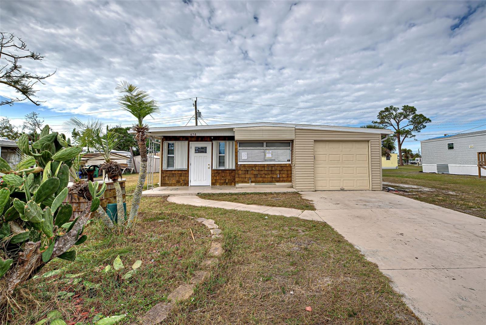 Photo of 658 VIA CALA