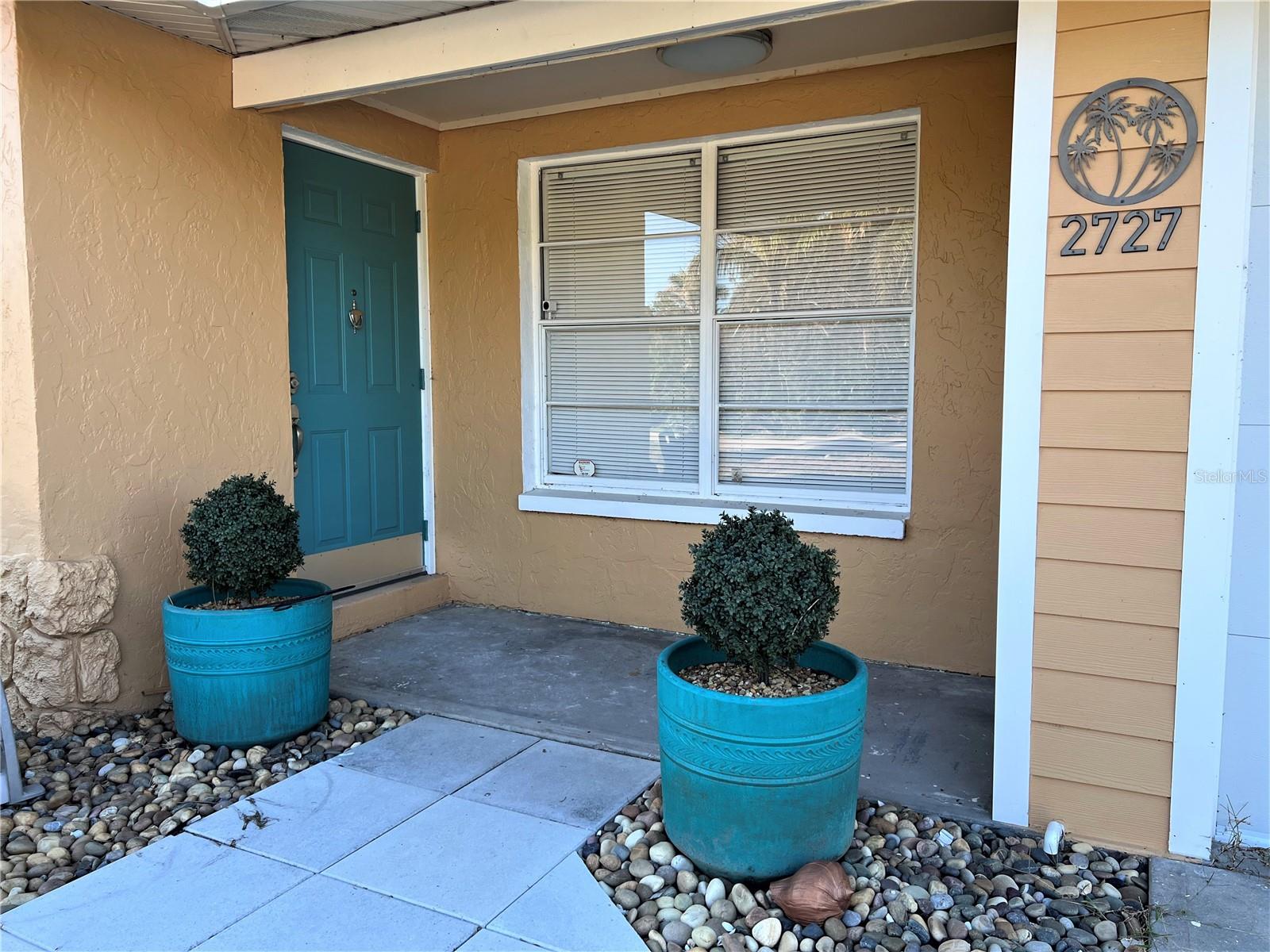 Photo 6 of 2727 POINCIANA CT