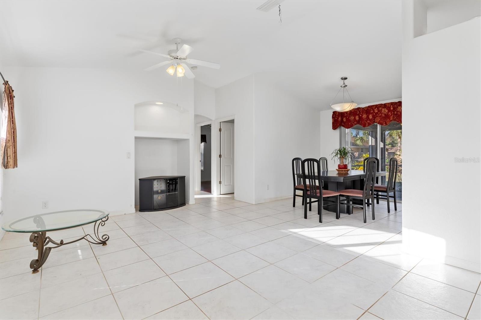 Photo 6 of 1264 SHADOW LN