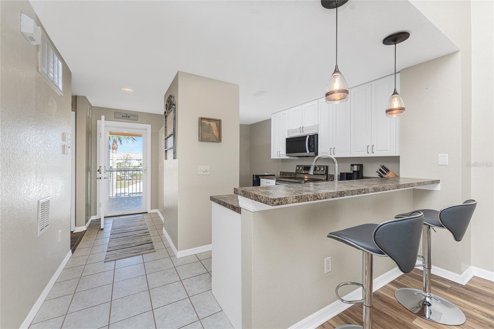 Photo 4 of 26397 NADIR RD #208