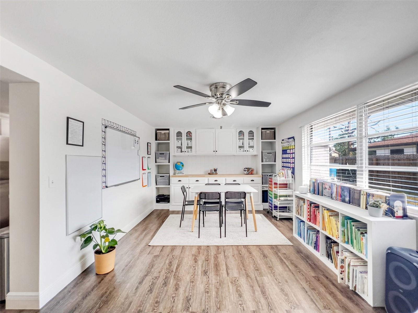Photo 3 of 325 SAN BENITO AVE