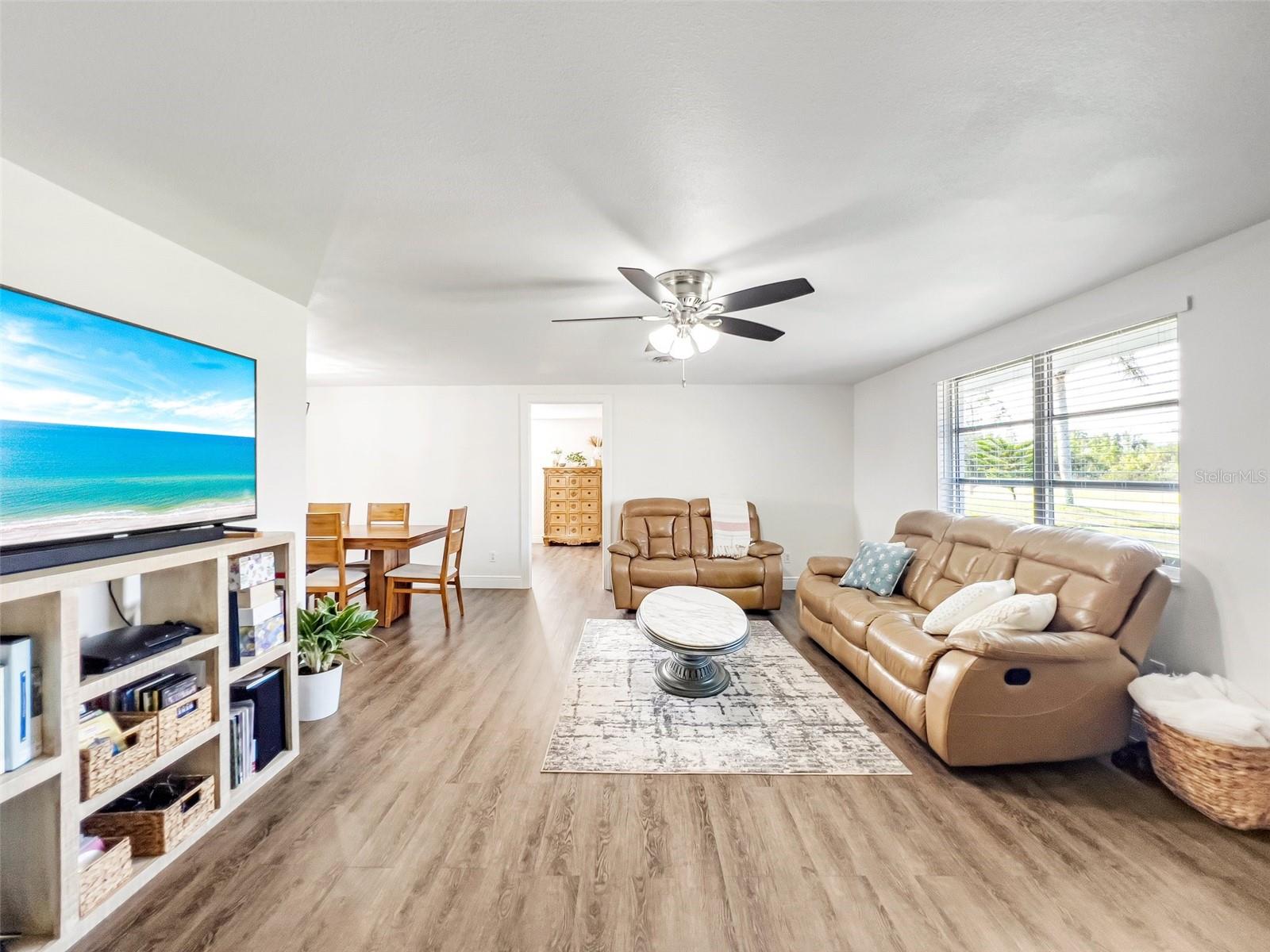 Photo 6 of 325 SAN BENITO AVE