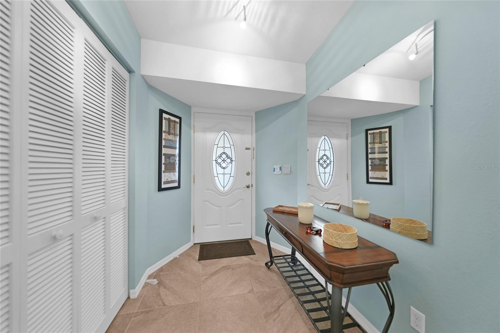 Photo 7 of 1890 DEBORAH DR #6