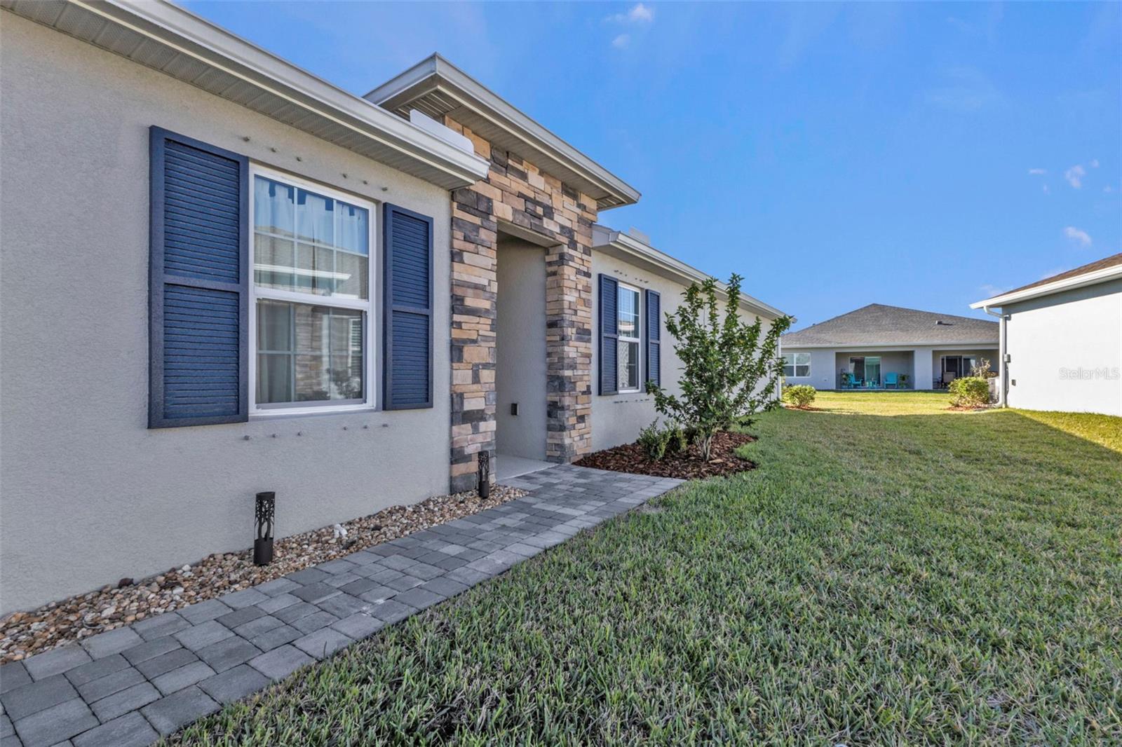 Photo 4 of 16300 COCONUT PALM DR