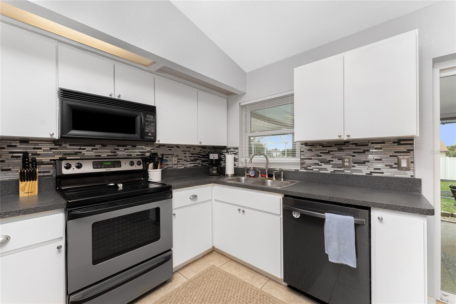 Photo 5 of 3183 SULSTONE DR