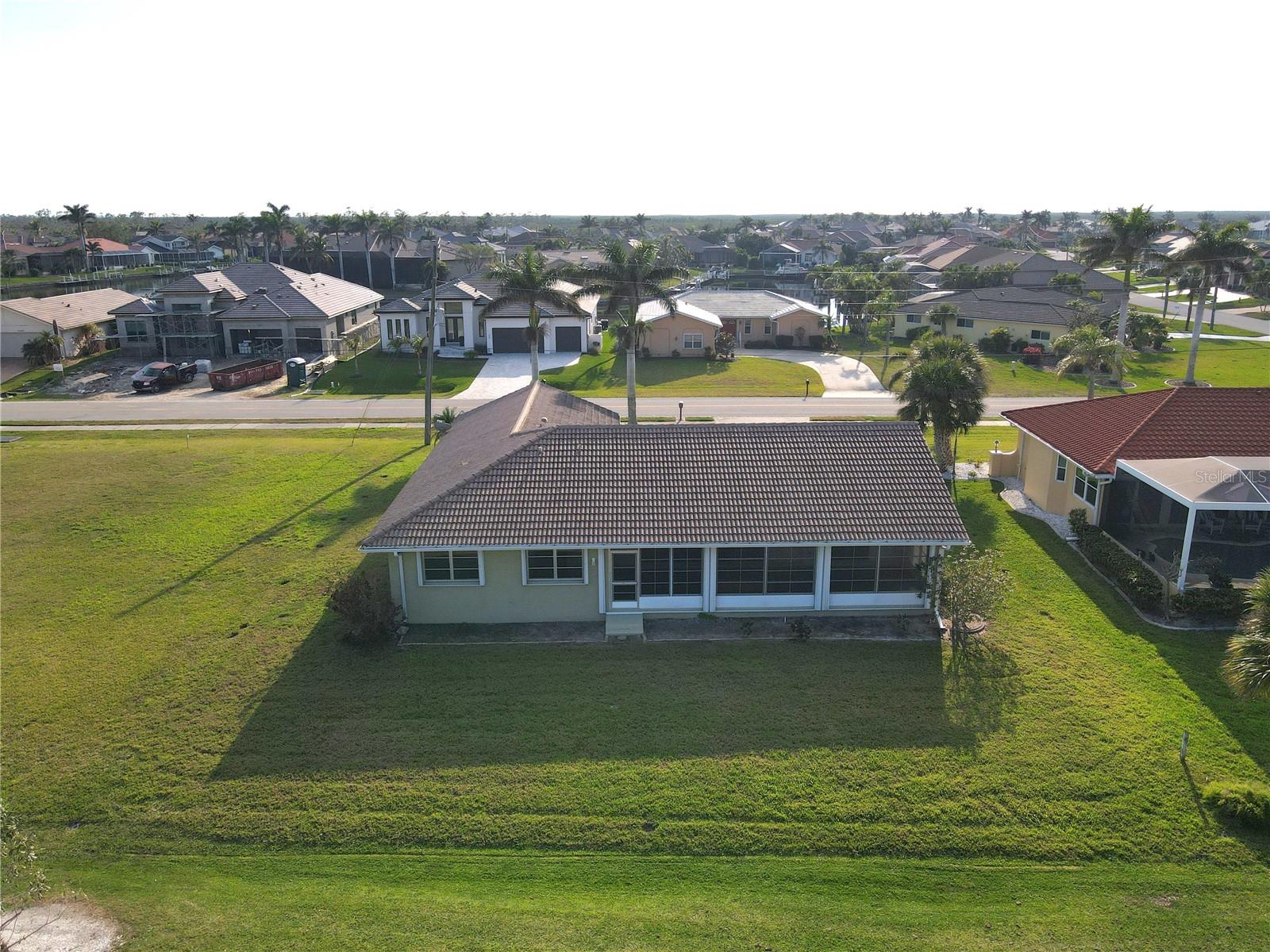 Photo 4 of 757 MONACO DR