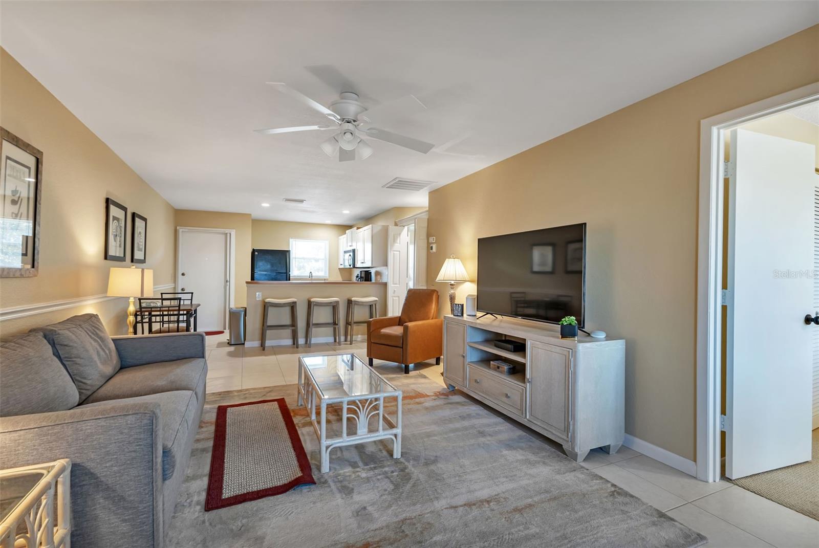 Photo 5 of 25100 SANDHILL BLVD #J-201