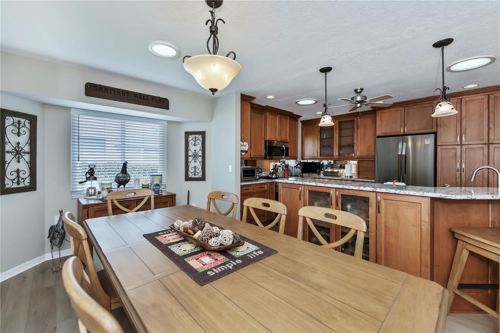 Photo 4 of 1212 YACHTSMAN LN