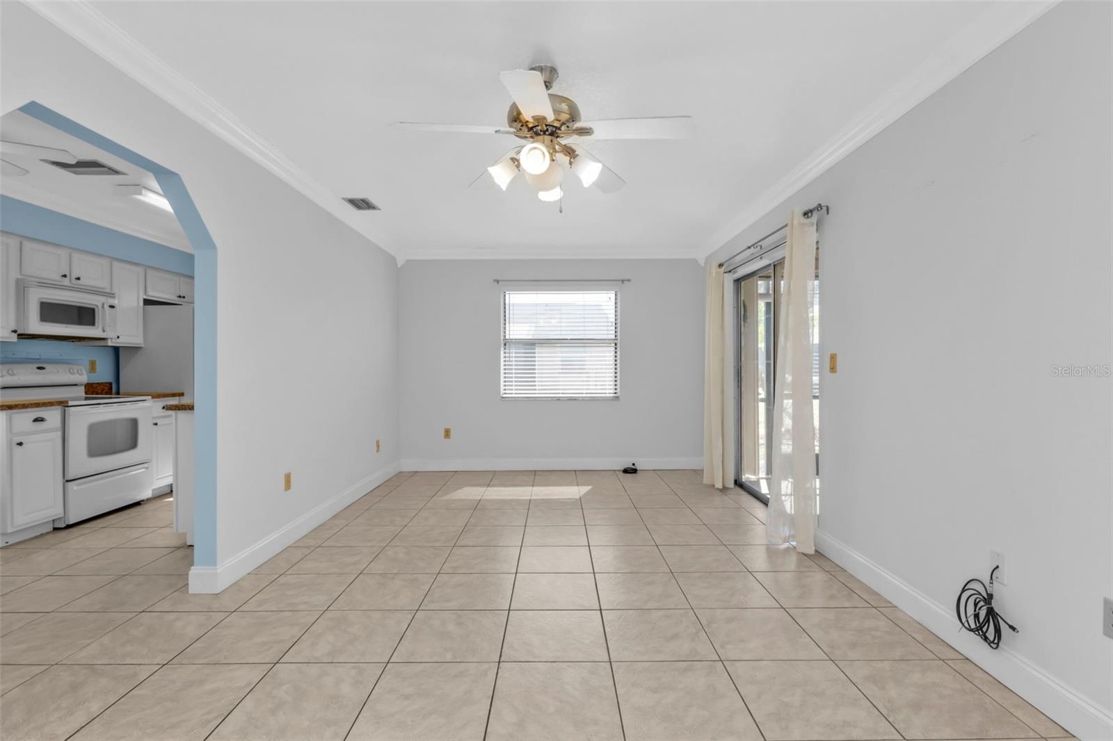 Photo 2 of 25068 HARBORVIEW RD #3B