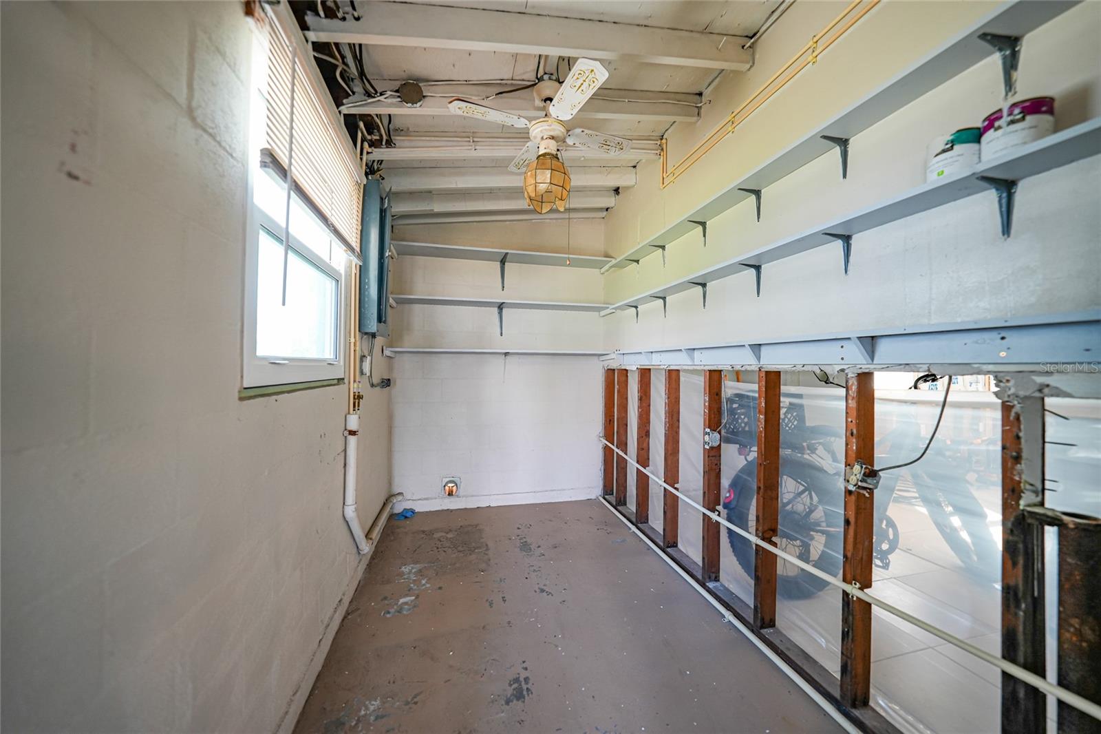 Photo 6 of 3120 WISTERIA PL