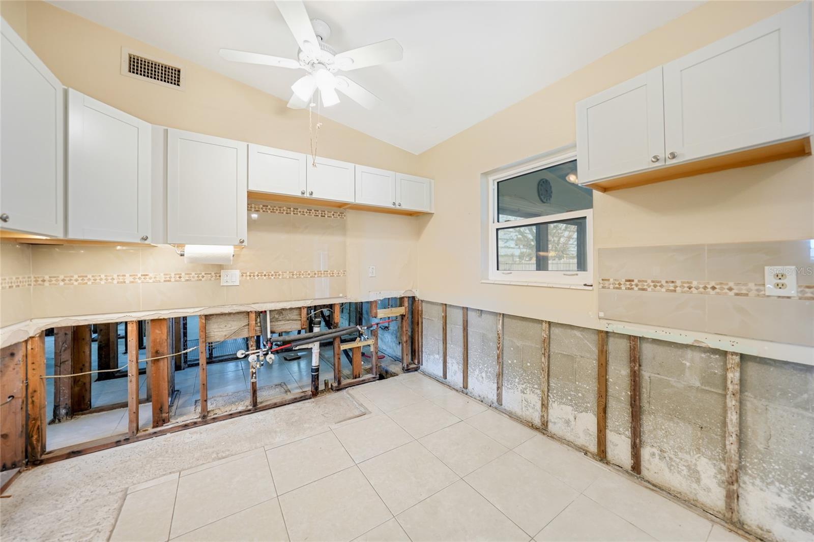 Photo of 3120 WISTERIA PL