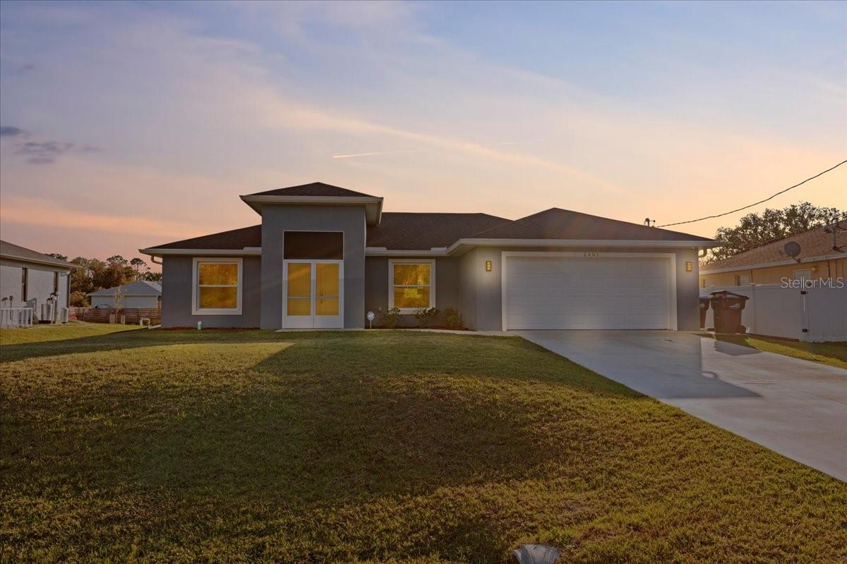 Photo of 2405 VANCOUVER LN