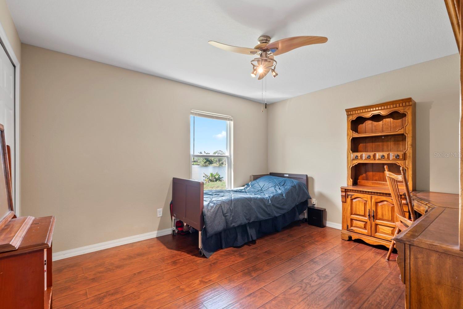 Photo 5 of 1391 ABALOM ST