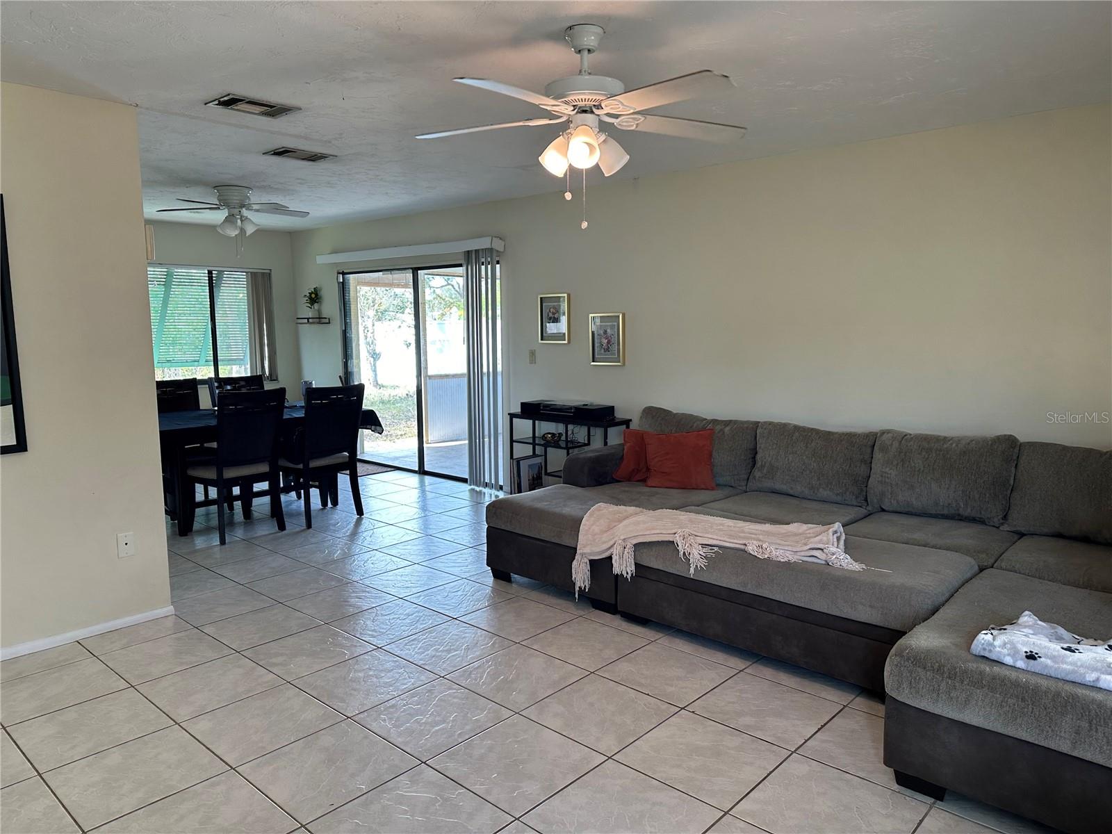 Photo 5 of 1563 BEACON DR