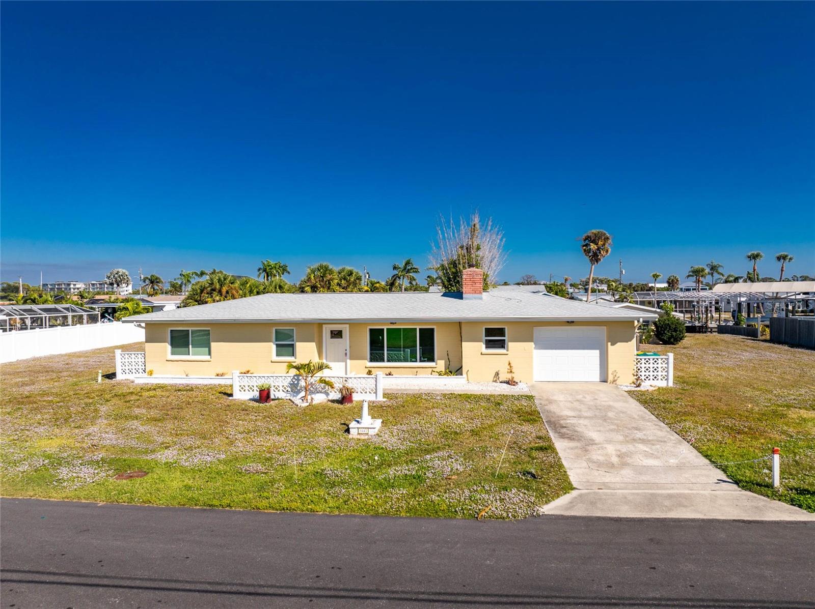 Photo of 1447 LEMON BAY DR