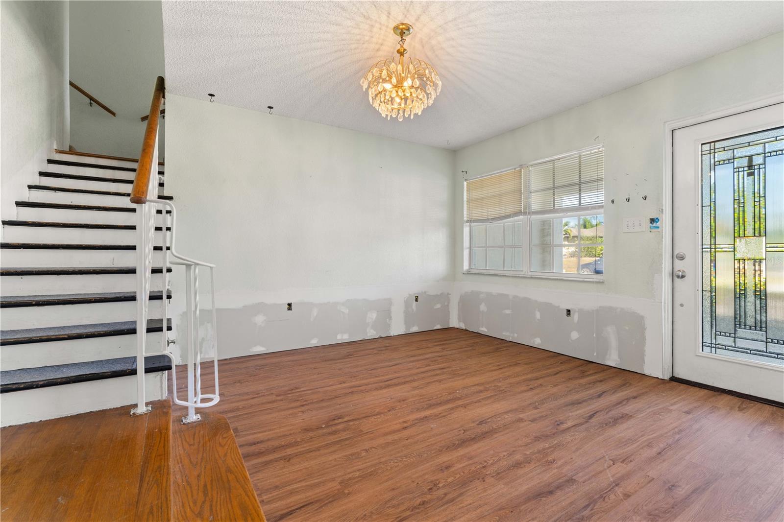 Photo 3 of 3333 WISTERIA PL