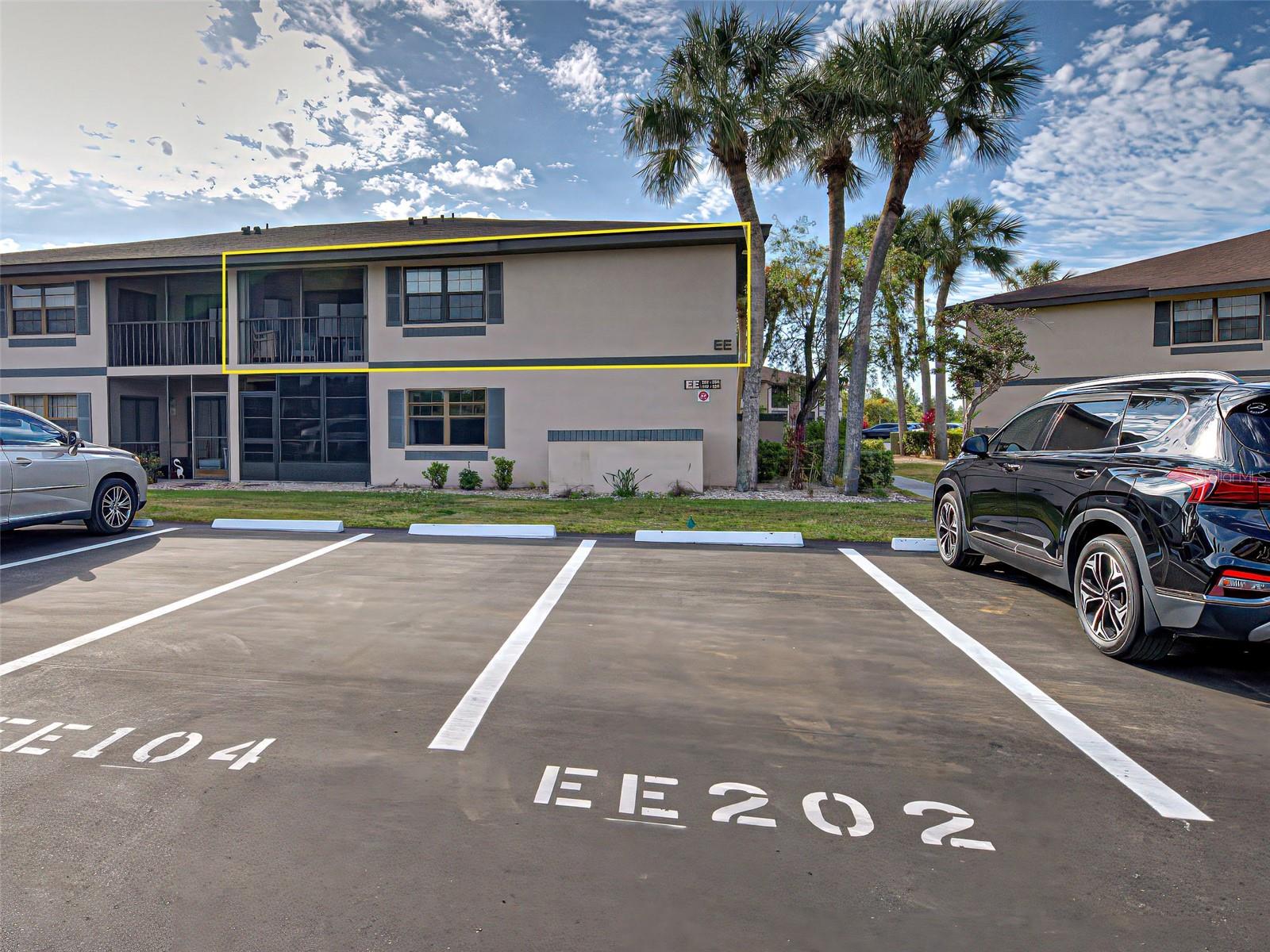 Photo 2 of 19505 QUESADA AVE #EE202