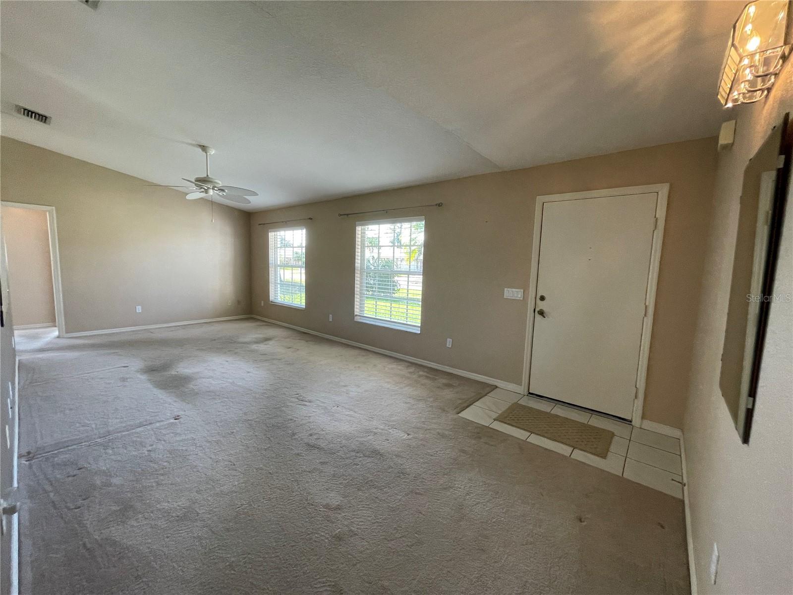 Photo 6 of 23372 MULLINS AVE
