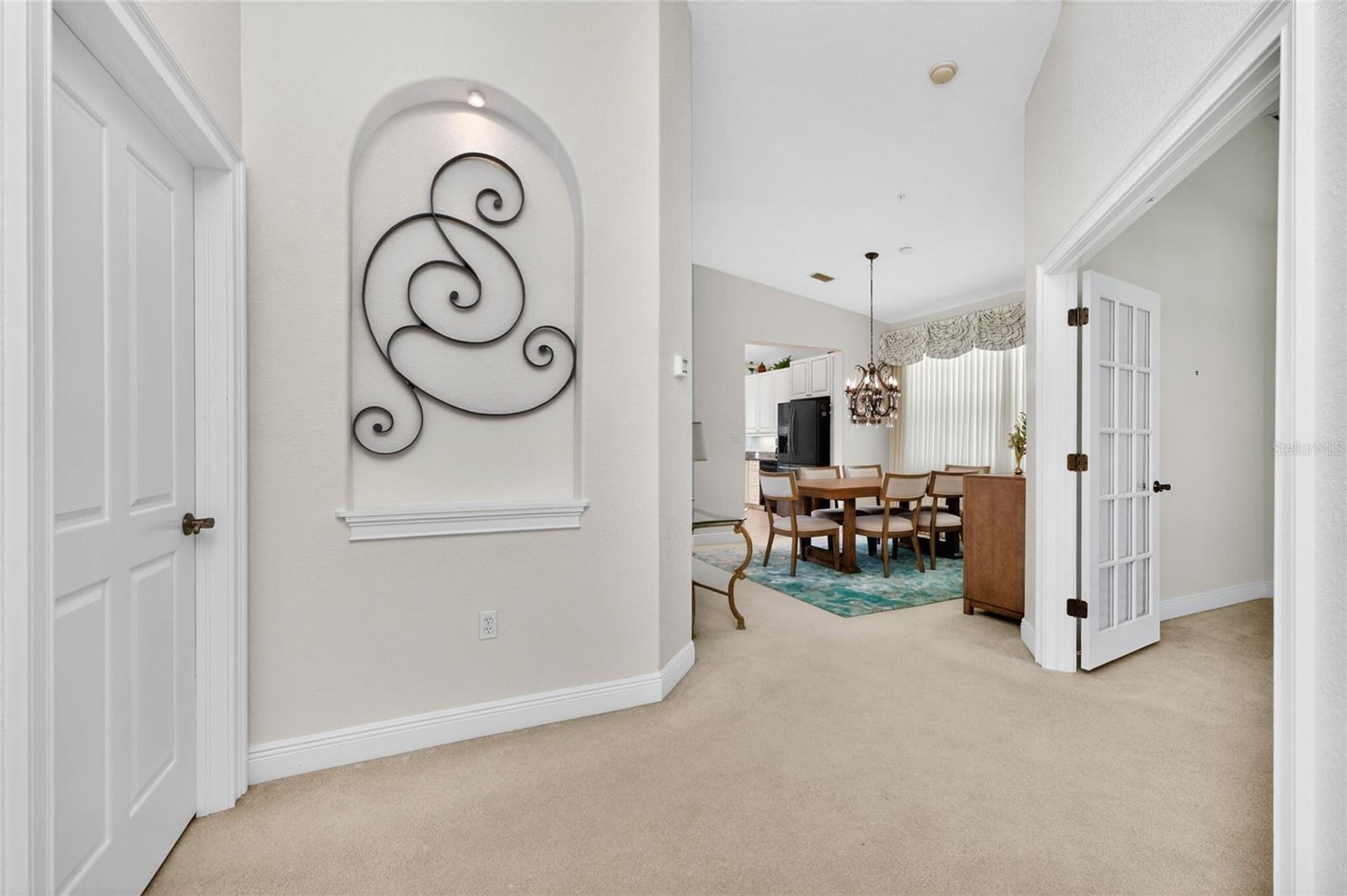 Photo 6 of 268 LEWIS CIR #143