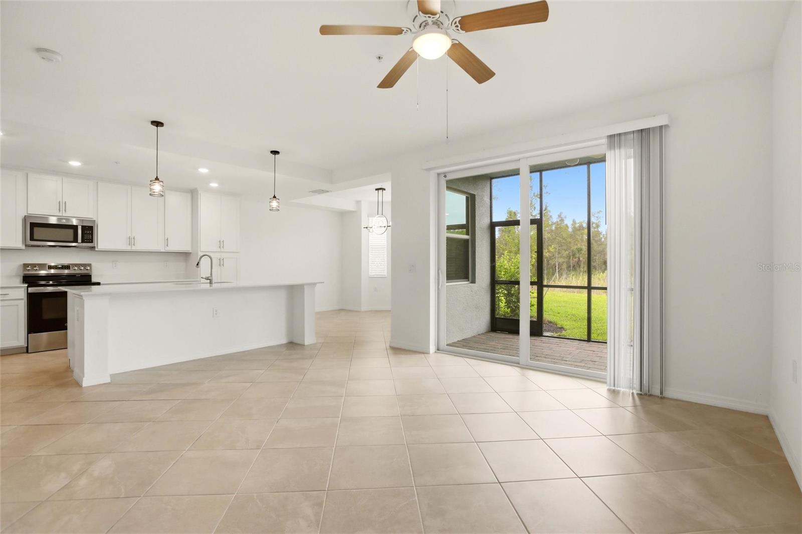 Photo 4 of 14191 HERITAGE LANDING BLVD #1216