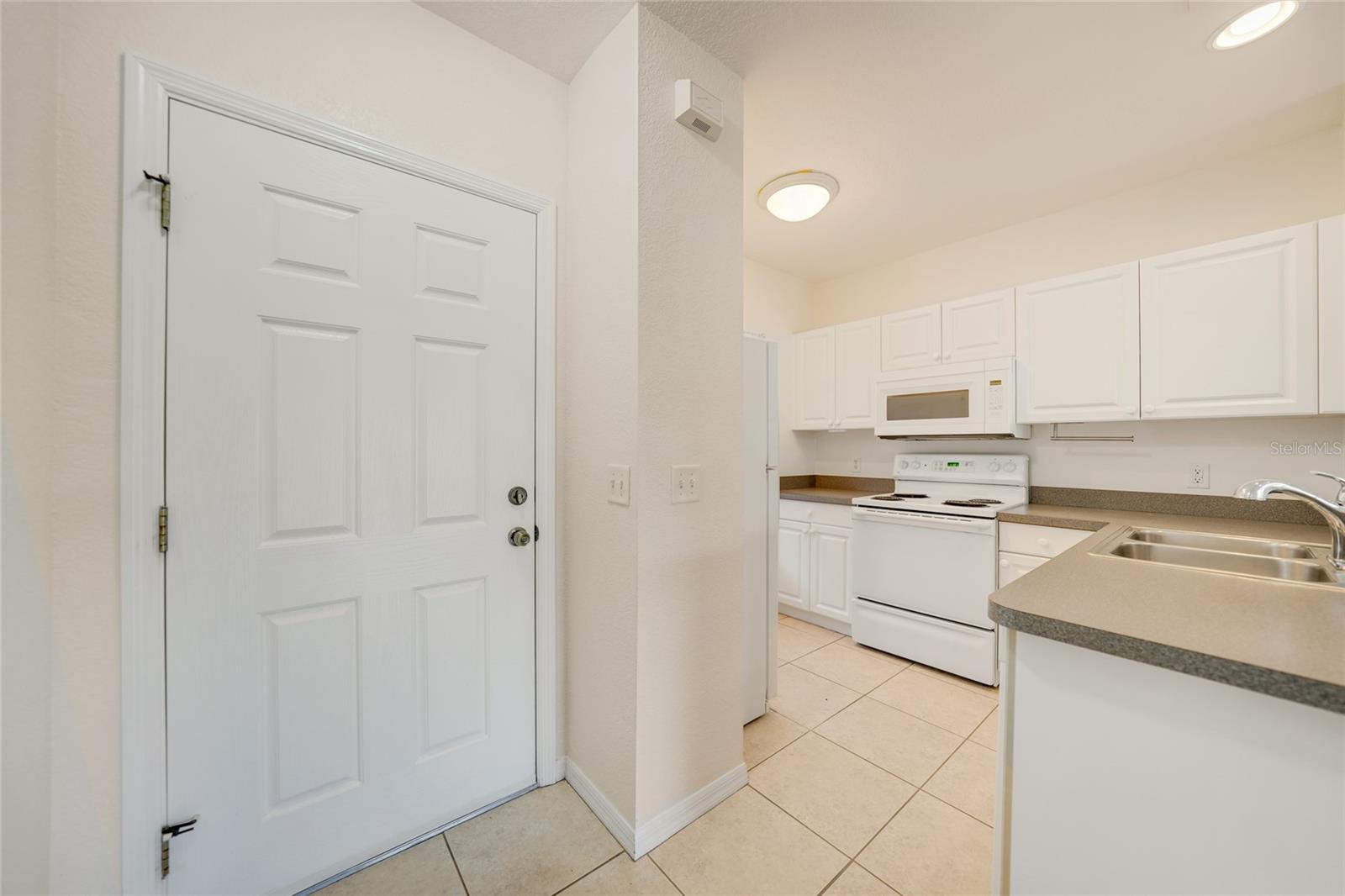 Photo 7 of 2061 WILLOW HAMMOCK CIR #105