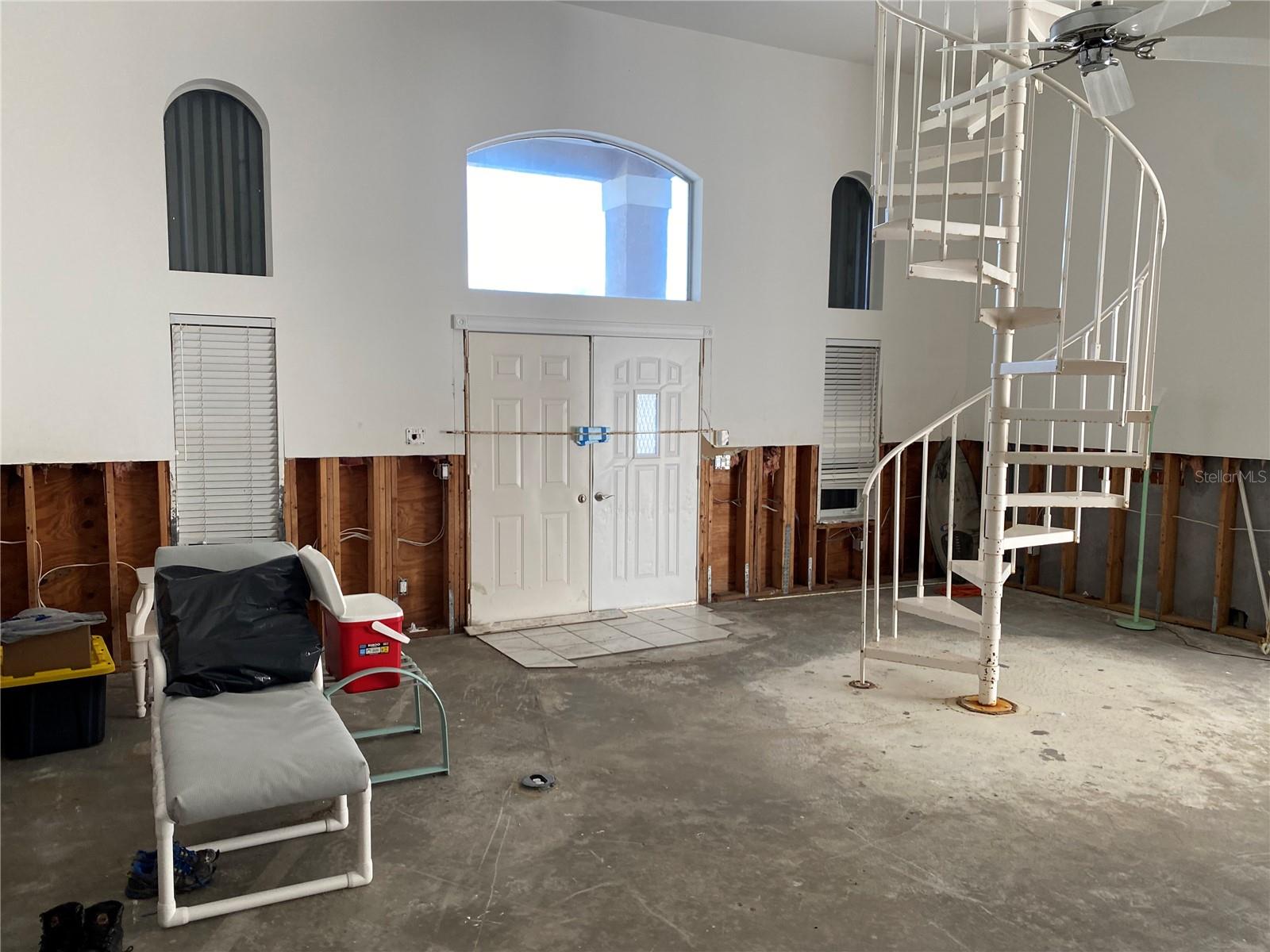 Photo 2 of 12440 PLACIDA RD