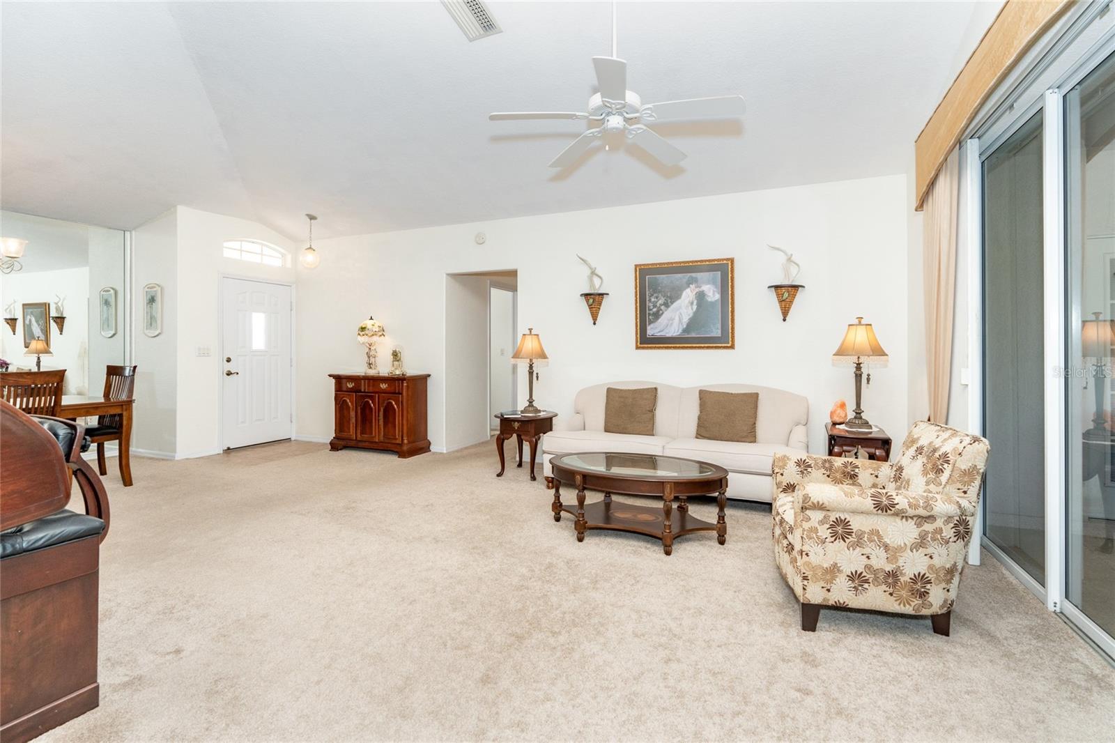 Photo 5 of 8216 PARKSIDE DR