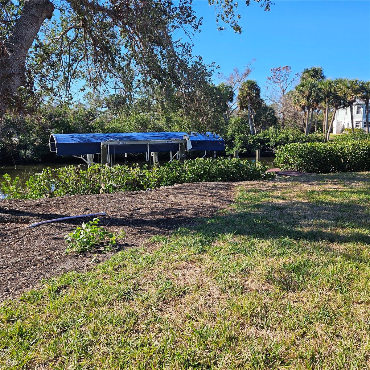 Photo 3 of 4678 ARLINGTON DR
