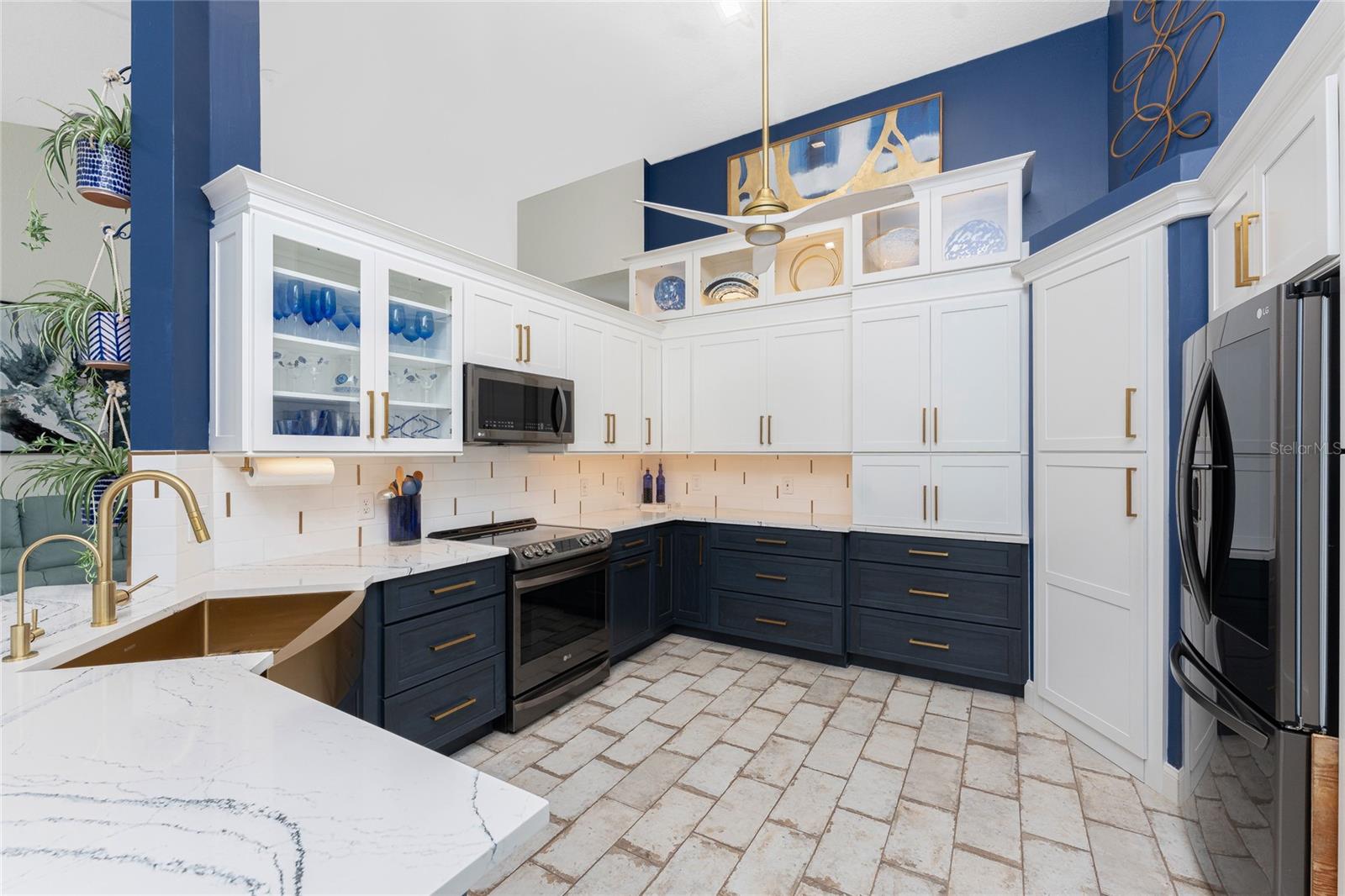 Photo 4 of 3310 BAY RIDGE WAY