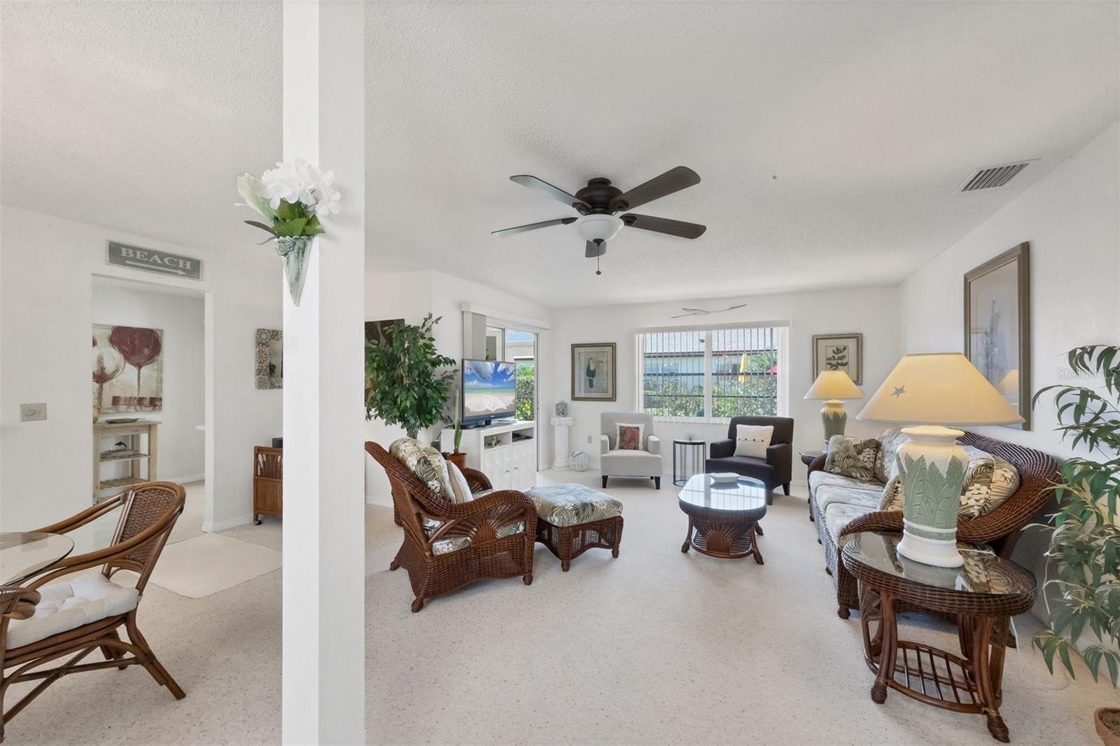 Photo 6 of 609 DEERWOOD AVE