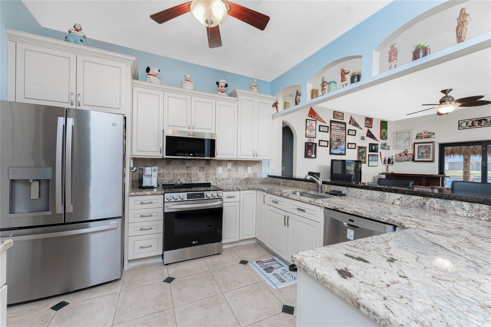 Photo 7 of 14448 EDNA CIR