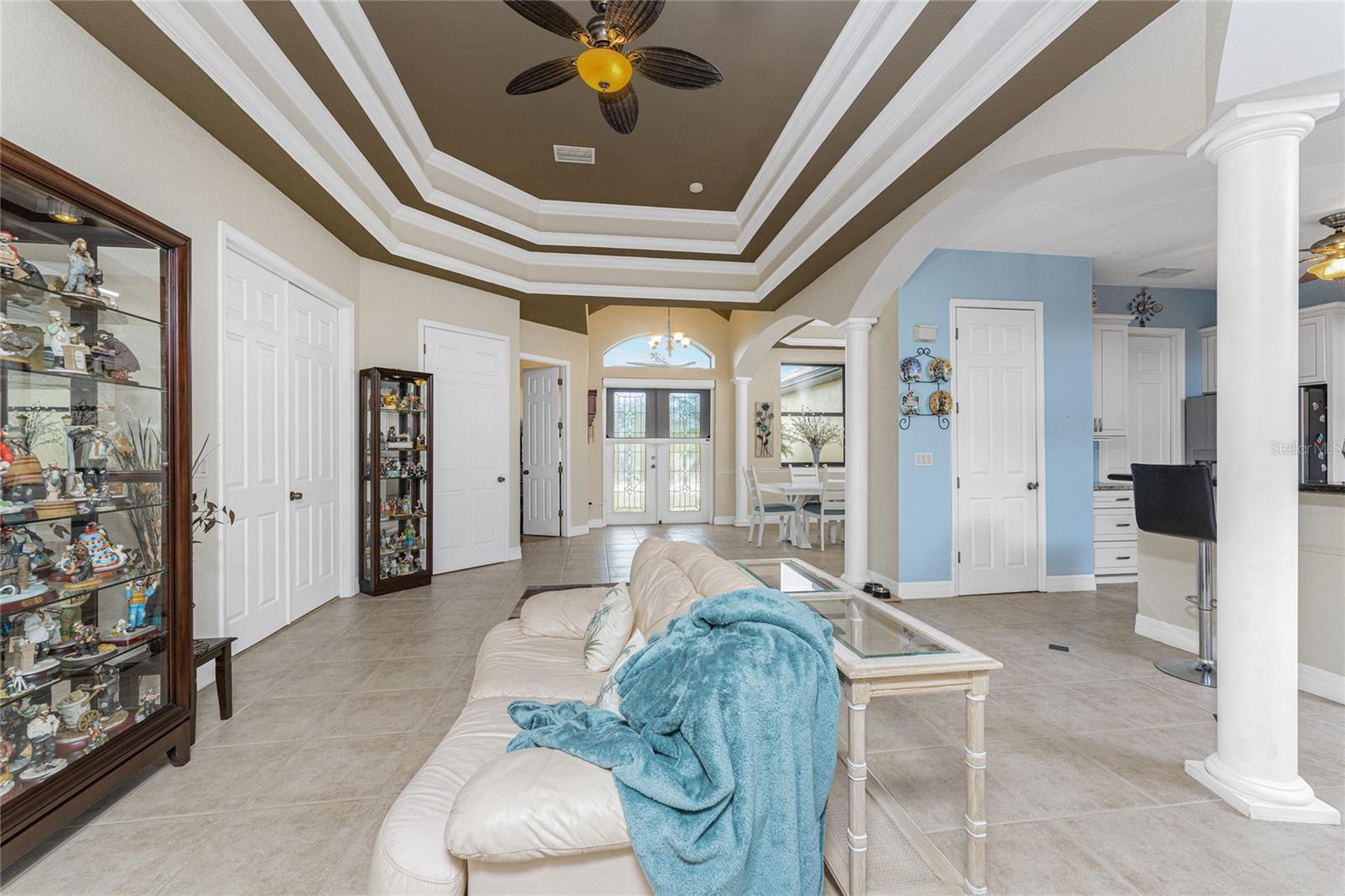 Photo 5 of 14448 EDNA CIR