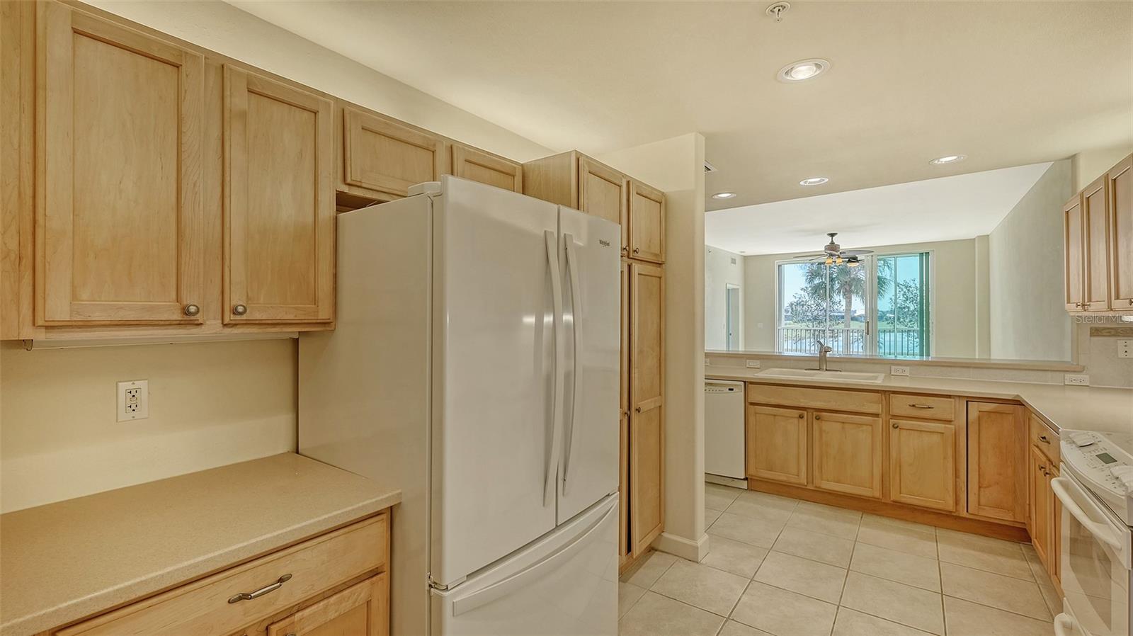 Photo 7 of 10045 LINKS LN #203