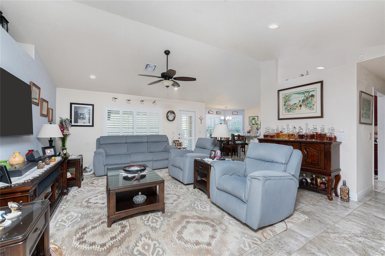 Photo 7 of 25470 PALISADE RD