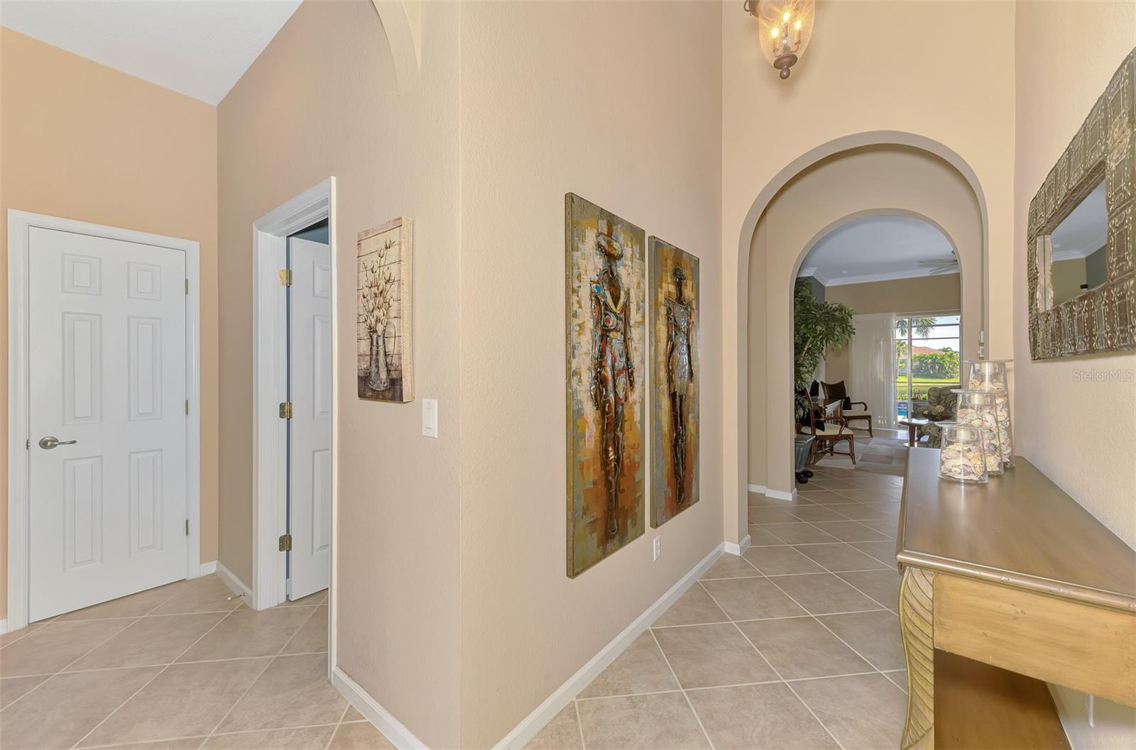 Photo 7 of 13347 GOLF POINTE DR