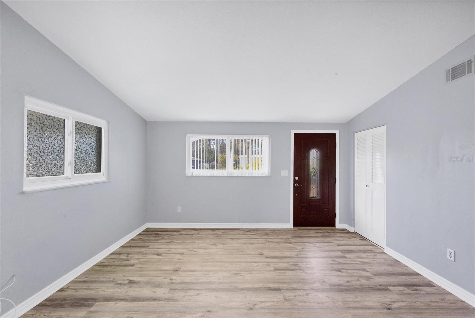Photo 7 of 5280 GROBE ST